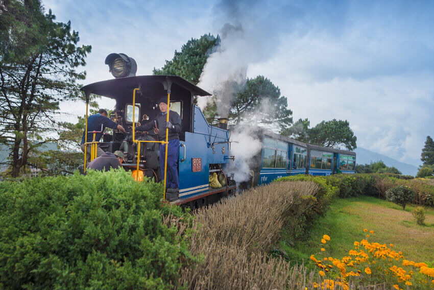 North East holiday tour packages 